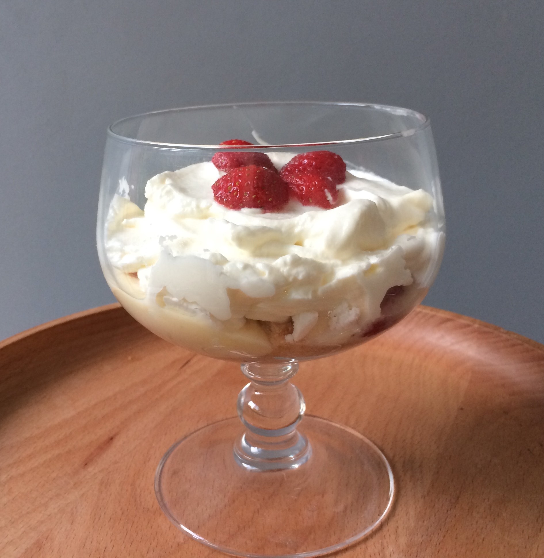 Trifle aux fraises - latabledejacinta.com
