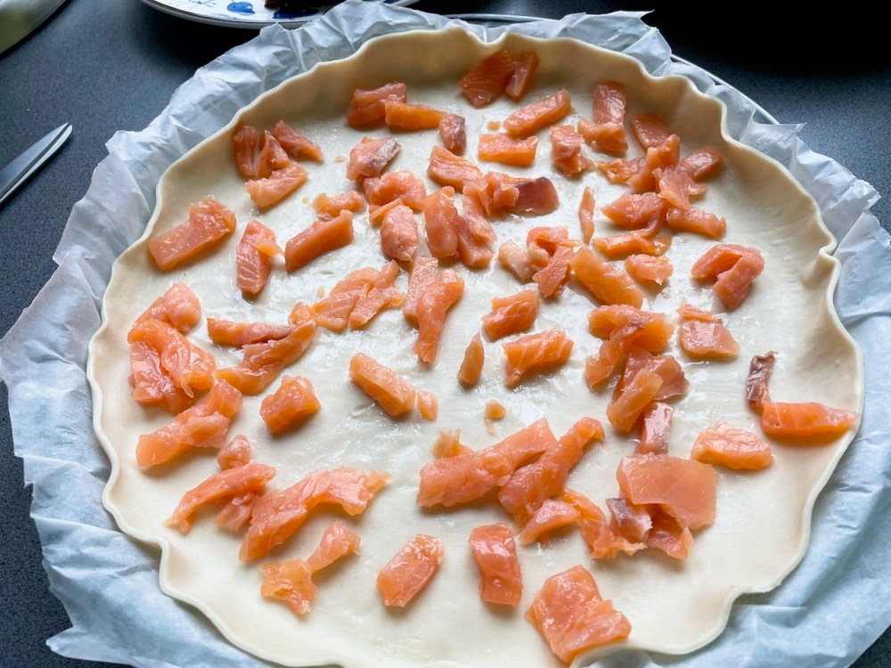 Tarte au saumon et aux épinards - dés de saumon